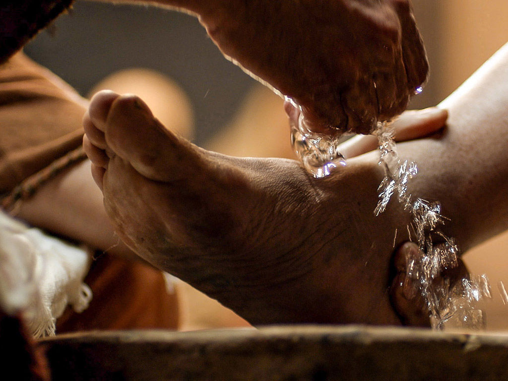 jesus washes feet